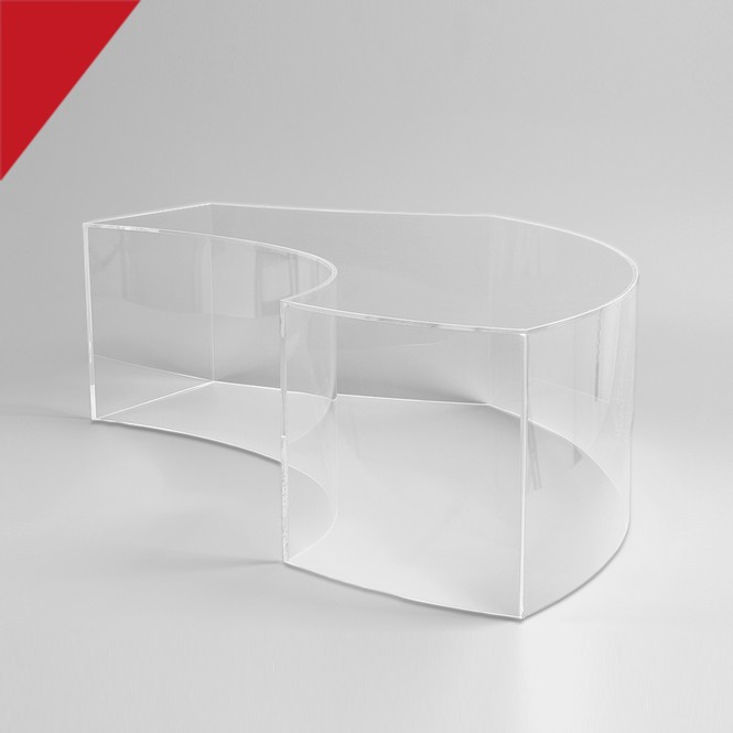 Geschwungene Haube aus Acrylglas