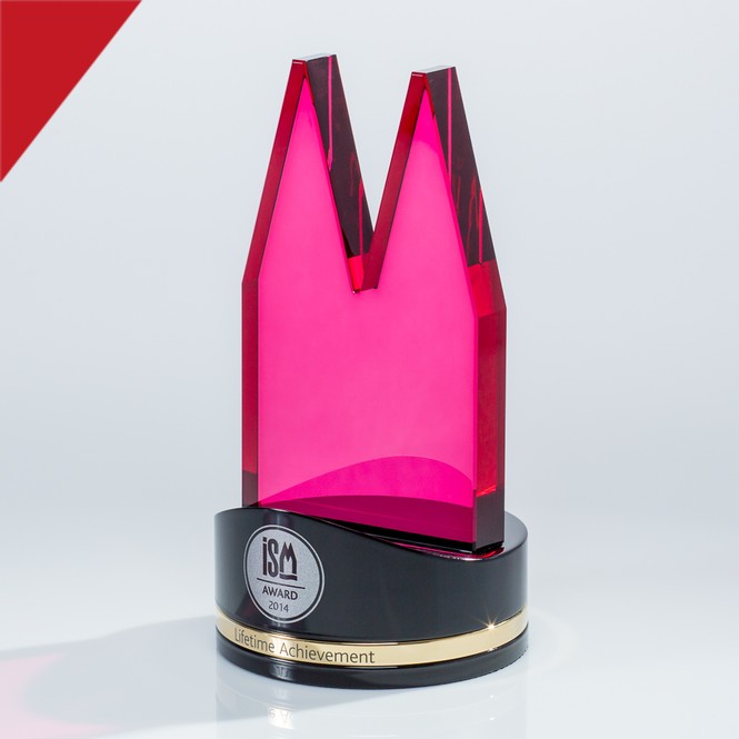 Individueller Award aus Acrylglas „ISM“